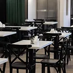 Grand 招待所 4*
