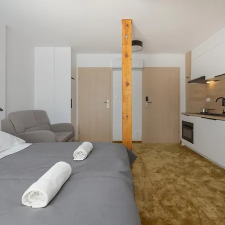 Grand Guest house