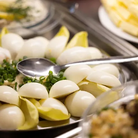 Grand 4* Реваль