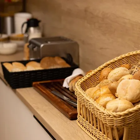 ゲストハウス Grand 4*